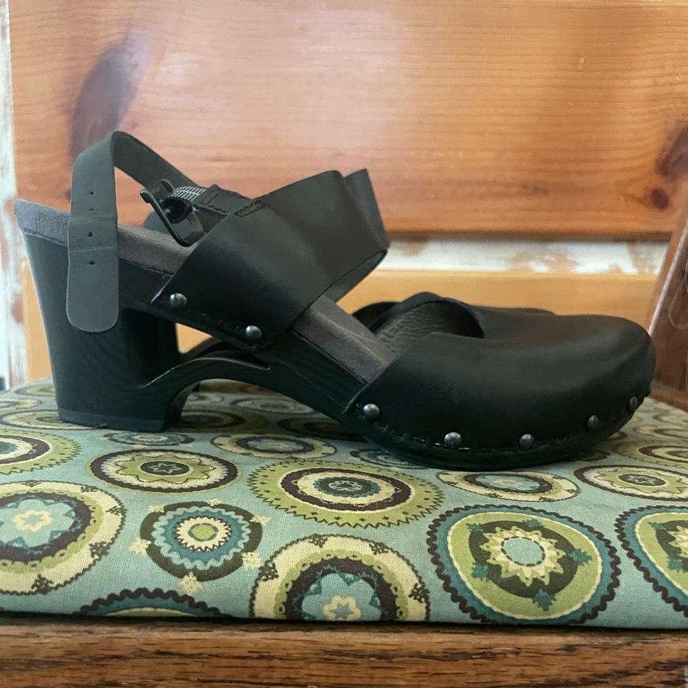 Dansko sling back clogs